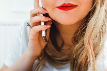 《东方直播室》节目深度解析与精彩回顾 《东方直播室》节目深度解析与精彩回顾